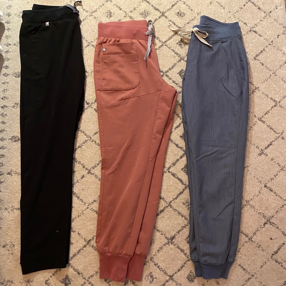 Figs Yola Skinny Scrubs